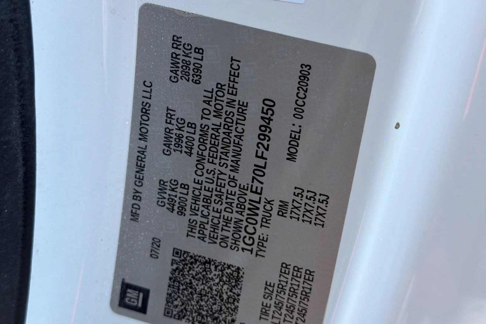 Used 2020 White Chevrolet Work Truck image 42