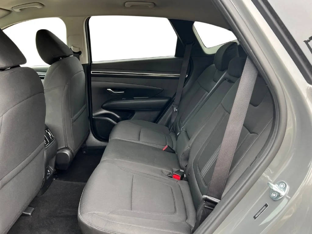 Used 2024 Gray Hyundai SEL image 7