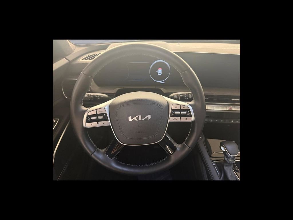 Used 2025 Black Kia SX-Prestige X-Line image 14