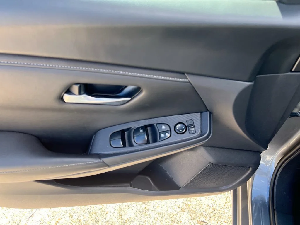 Used 2024 Gray Nissan SV image 15