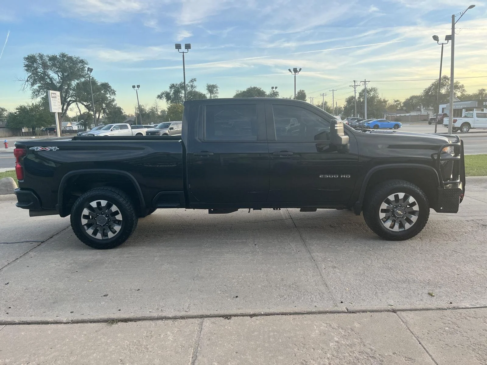 2022 Chevrolet Silverado 2500HD Custom - Photo 5