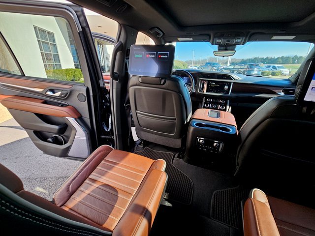 2024 GMC Yukon Denali Ultimate - Photo 28