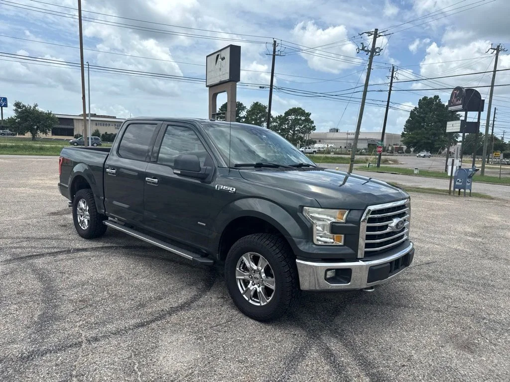 Certified Used 2015 Gray Ford XLT image 19