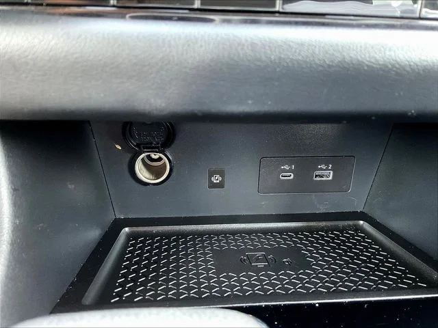 Used 2025 Silver Nissan SL image 18