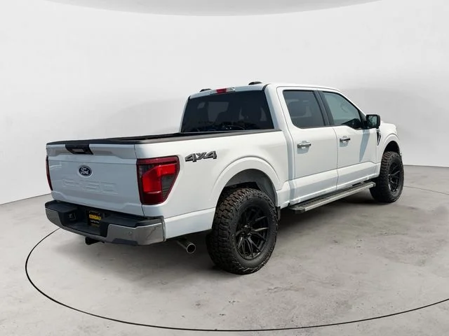 Used 2024 White Ford XLT image 5