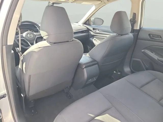 Used 2024 Silver Nissan 2.5 SV image 15