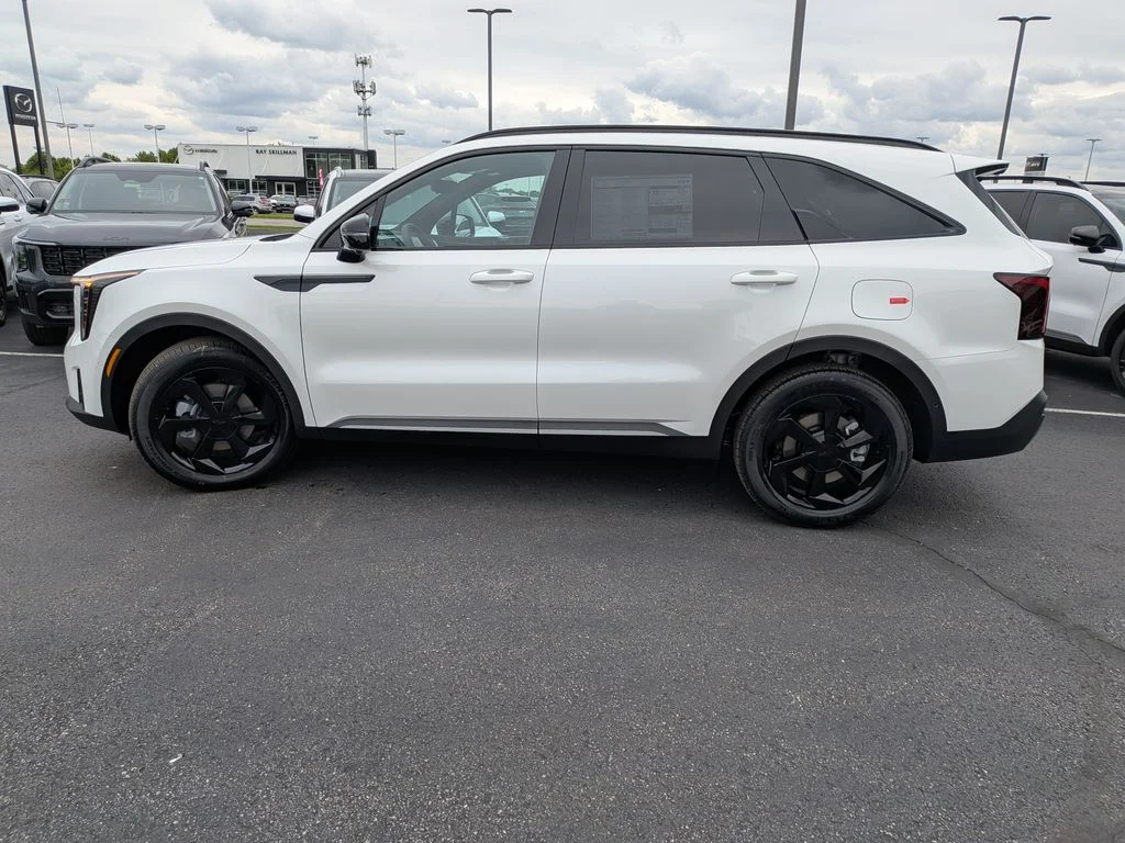 New 2026 Snow White Pearl Kia X-Line SX Prestige image 4