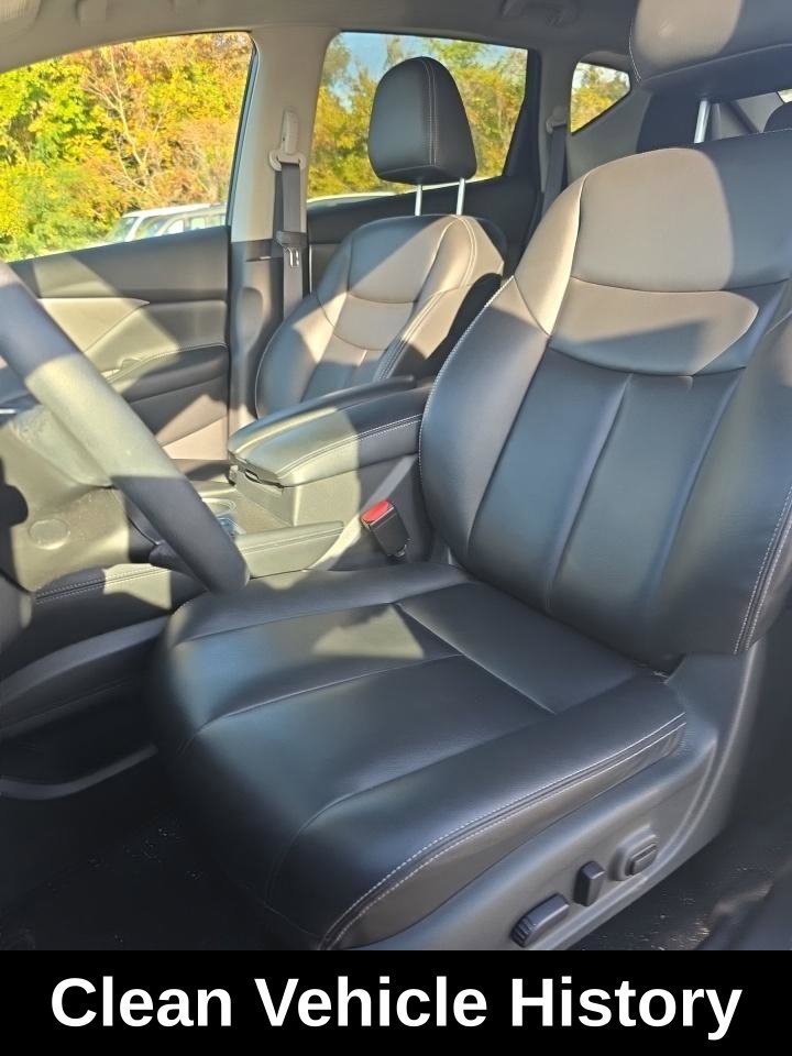 Used 2024 Gray Nissan SV image 4
