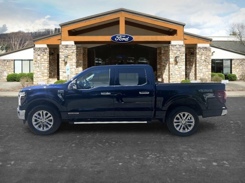 Used 2025 Blue Metallic Ford LARIAT image 7