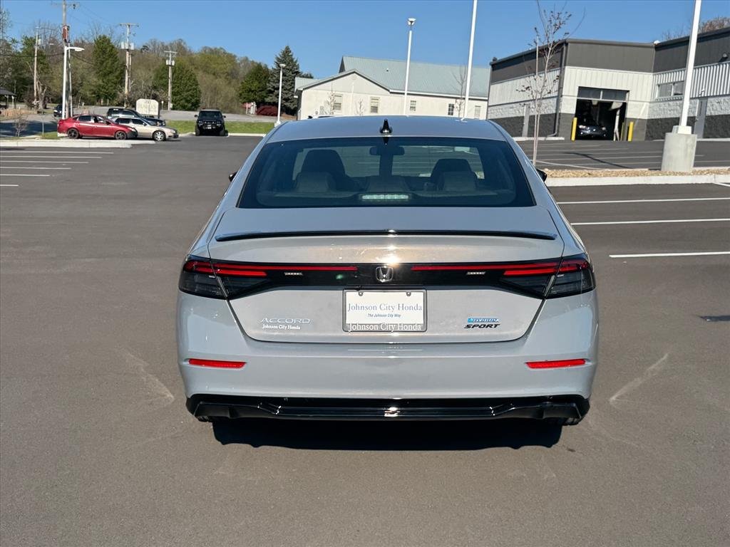Used 2025 Urban Gray Pearl Honda Sport-L image 5