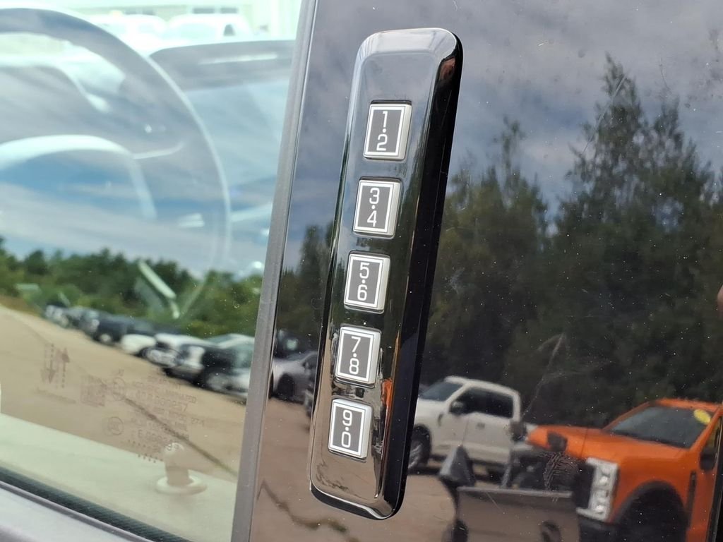Certified Used 2024 Oxford White Ford XLT image 17
