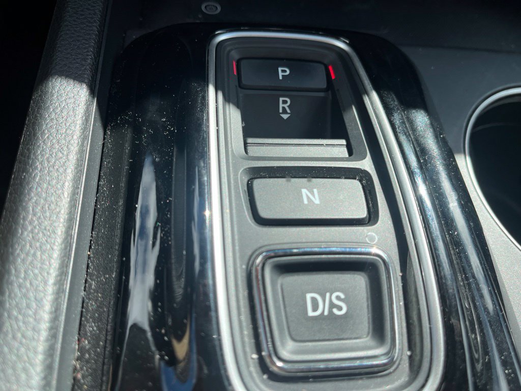 Used 2025 Red Honda Touring image 21