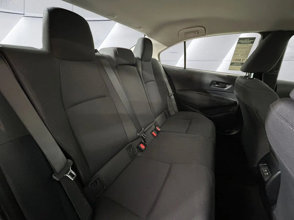 Used 2023 White Toyota LE image 16