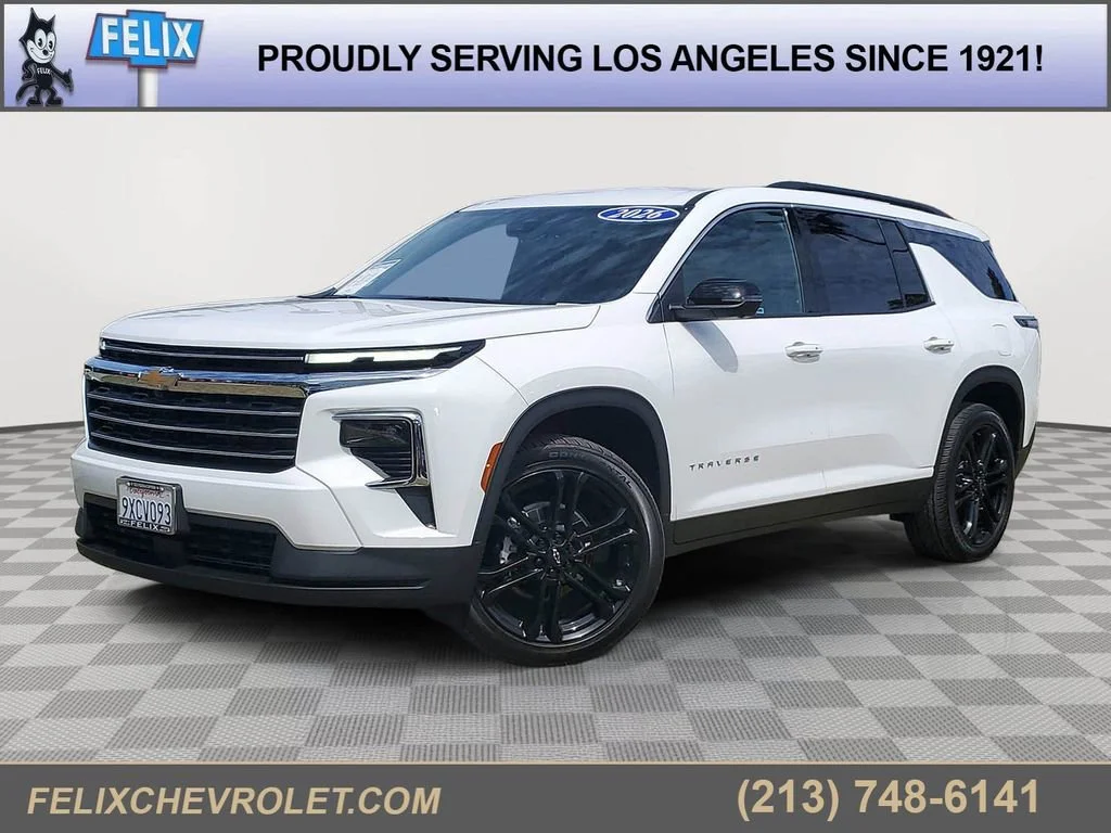 2026 Chevrolet Traverse FWD LT's photo