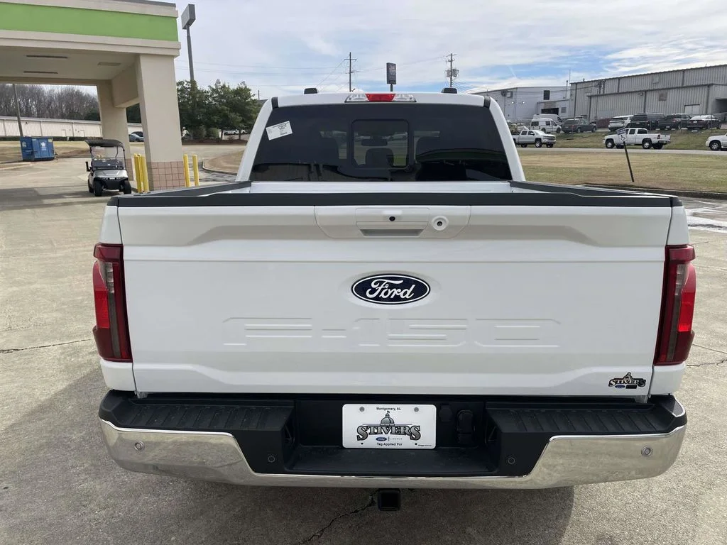 New 2026 White Ford XLT image 4