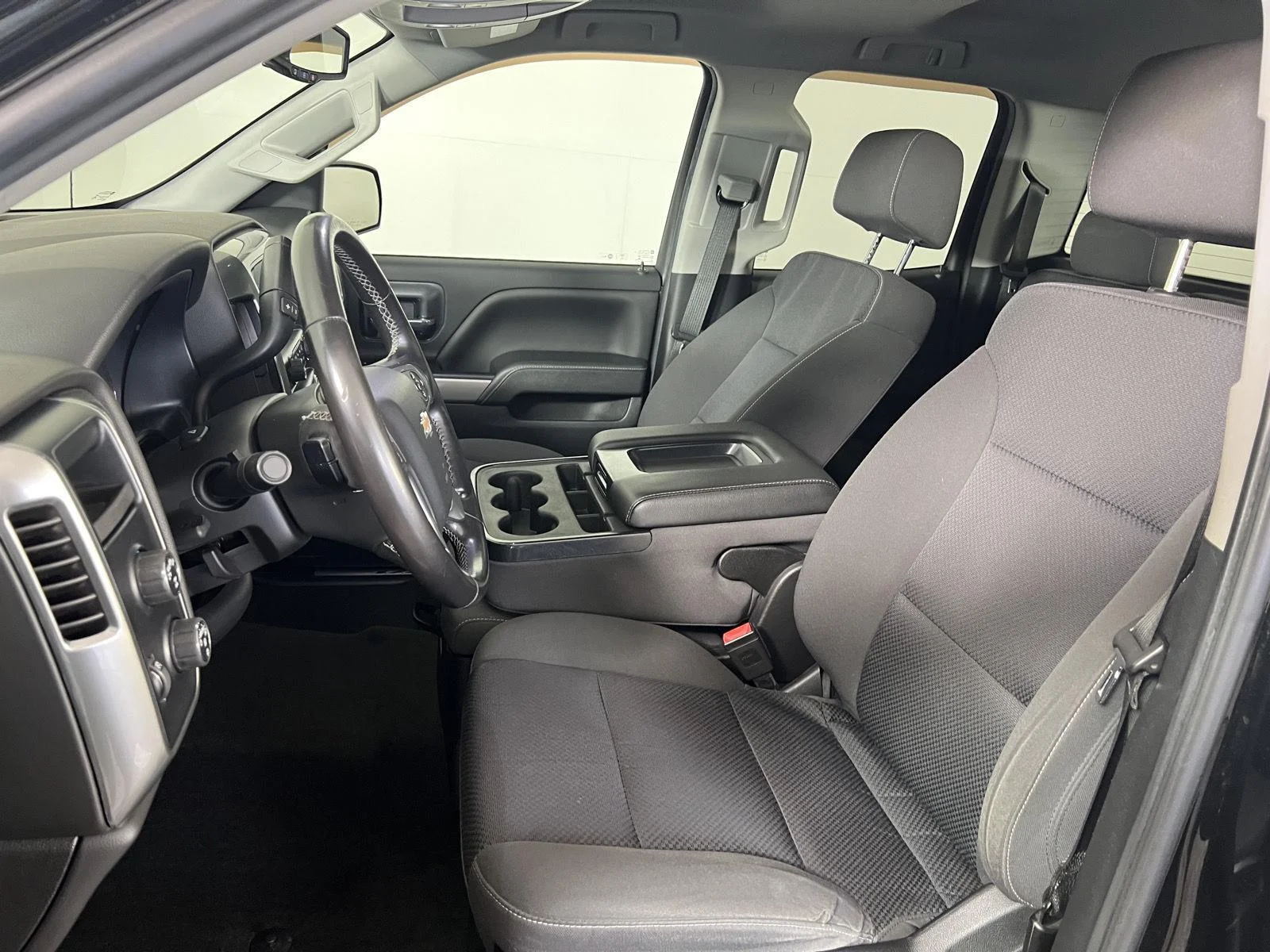 Used 2018 Black Chevrolet LT image 11