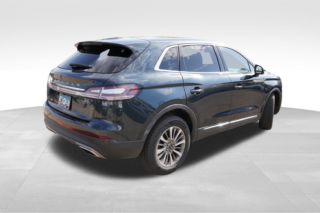 Used 2022 Blue Metallic Lincoln Standard image 3