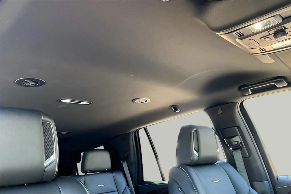 Used 2021 White Cadillac Luxury image 17