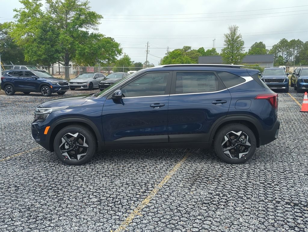 New 2026 Dark Ocean Blue Kia EX image 4