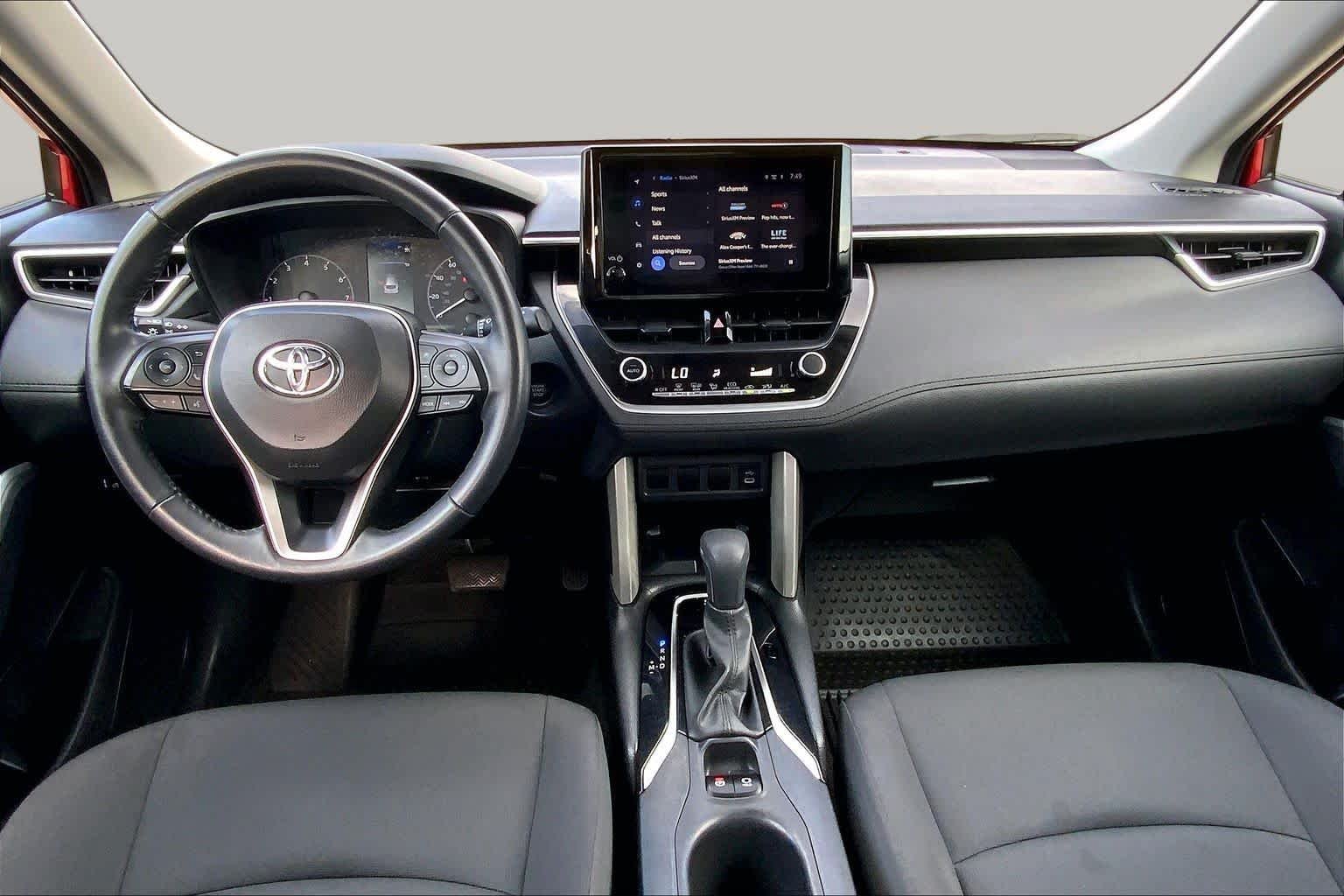 2024 Toyota Corolla Cross LE - Photo 16