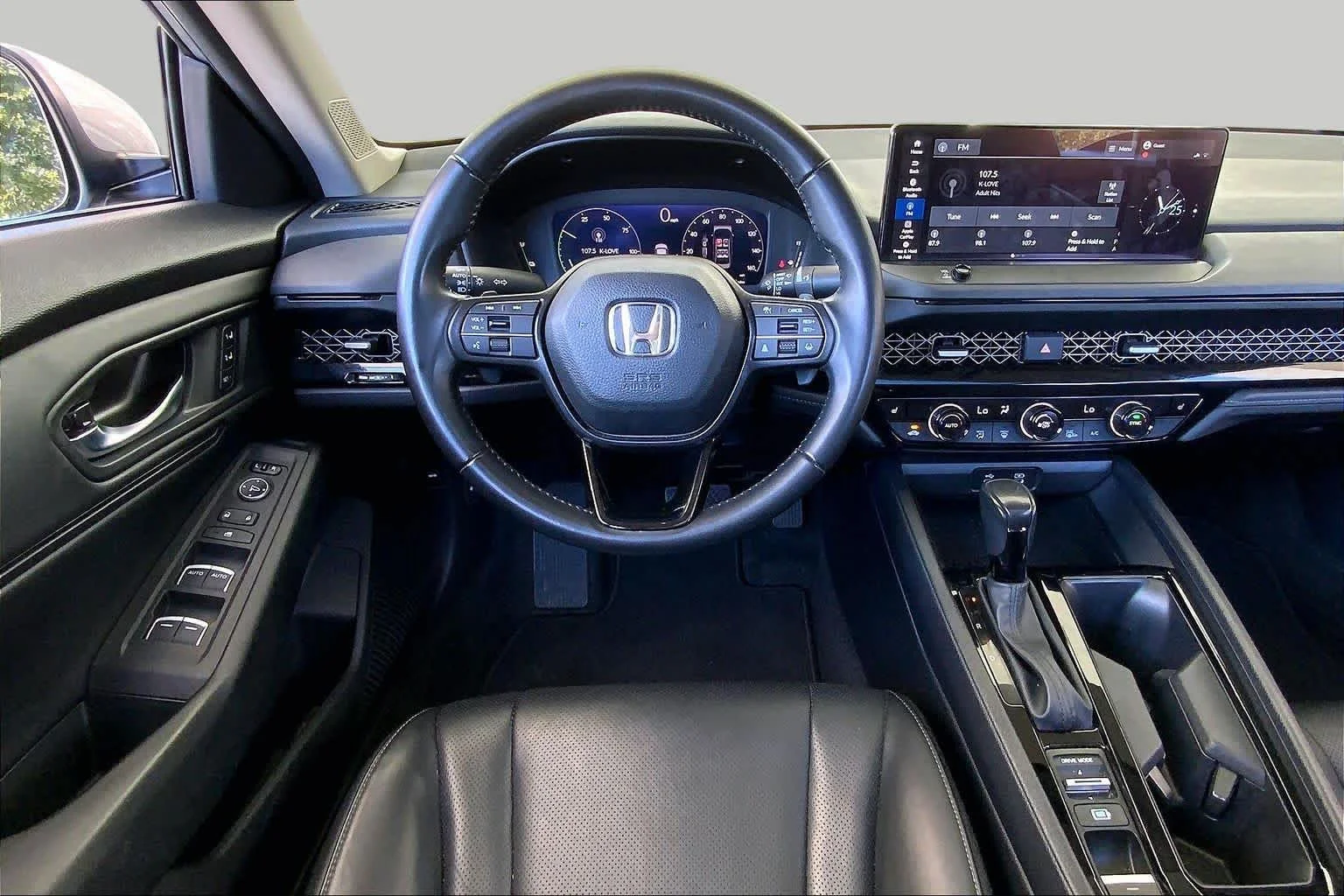 2023 Honda Accord Hybrid EX-L - Photo 6