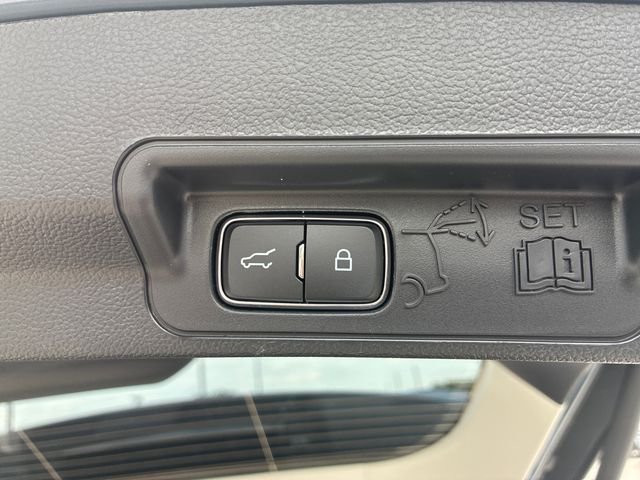 New 2026 Vapor Blue Metallic Ford Active image 18