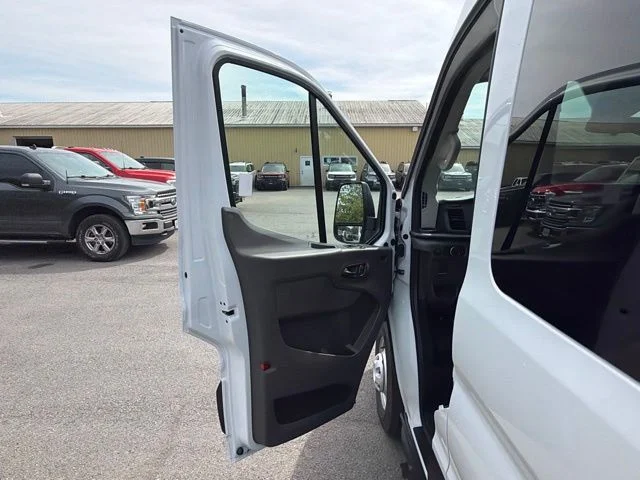 New 2026 Oxford White Ford Passenger Van XL image 17