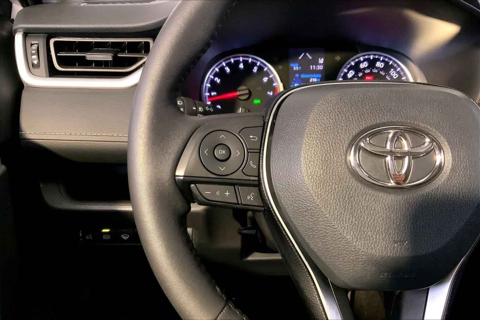 Used 2021 Super White Toyota XLE image 23