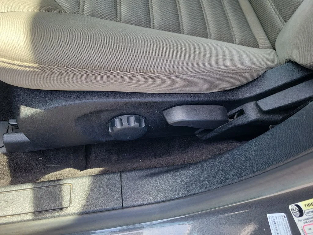 Used 2018 Magnetic Ford S image 21