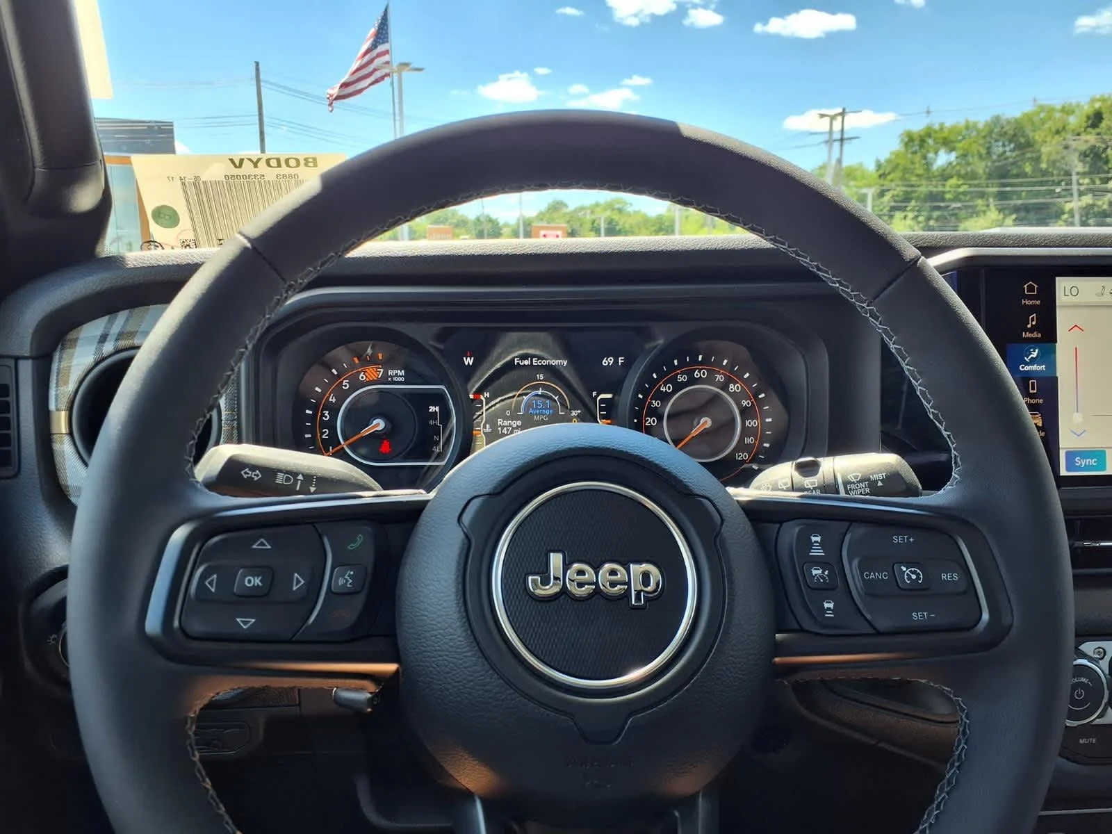 New 2026 Granite Crystal Metallic Clearcoat Jeep 85th Anniversary image 25