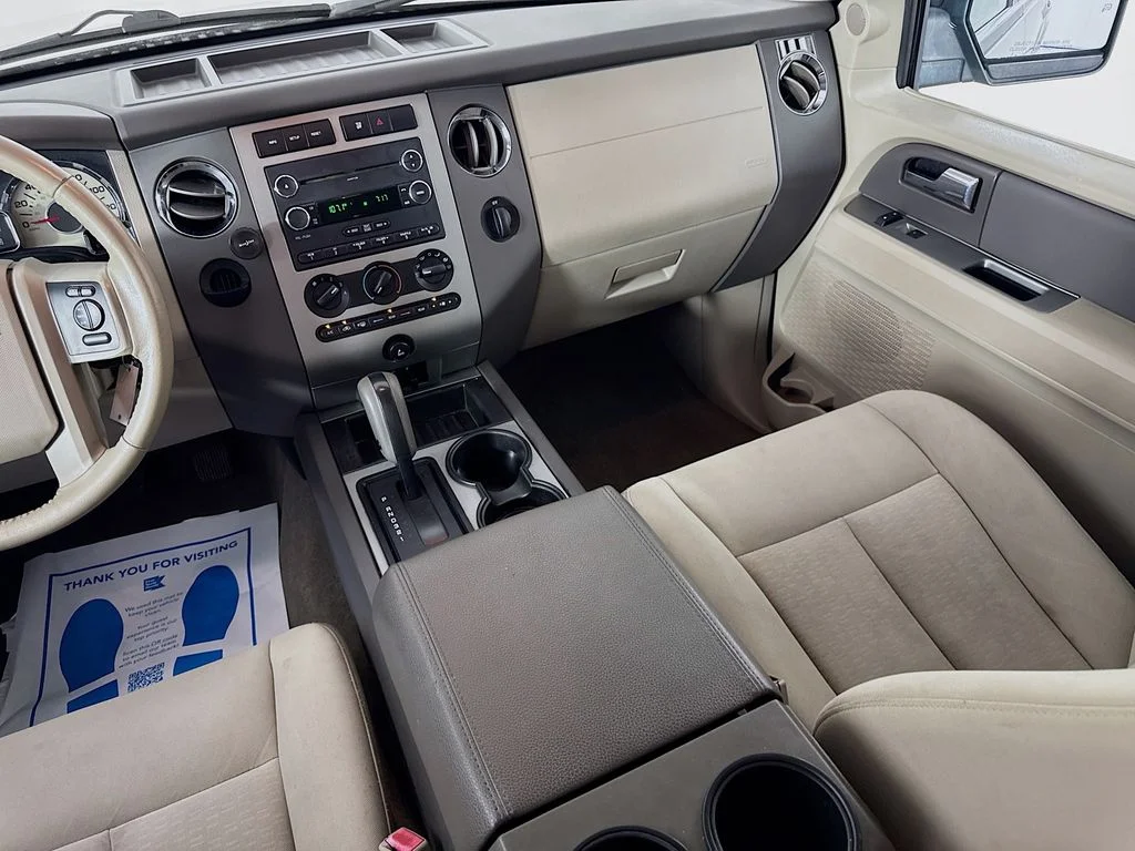 Used 2013 Silver Ford XLT image 26