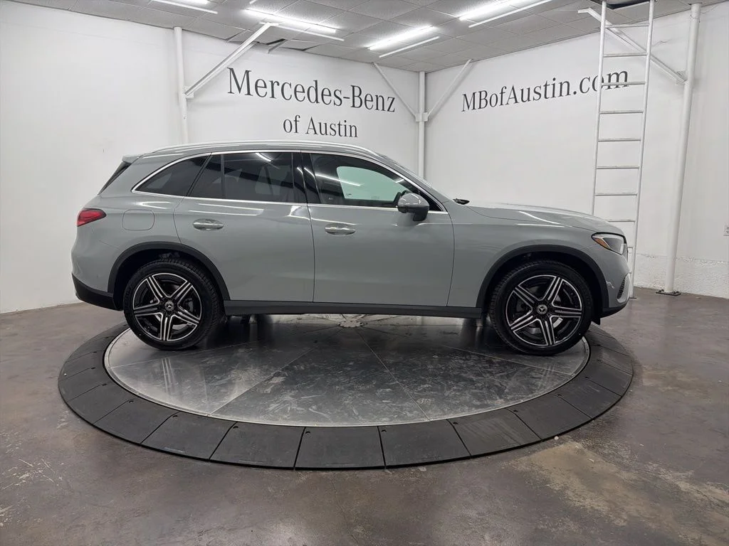 Used 2026 White Mercedes-Benz GLC 300 image 8