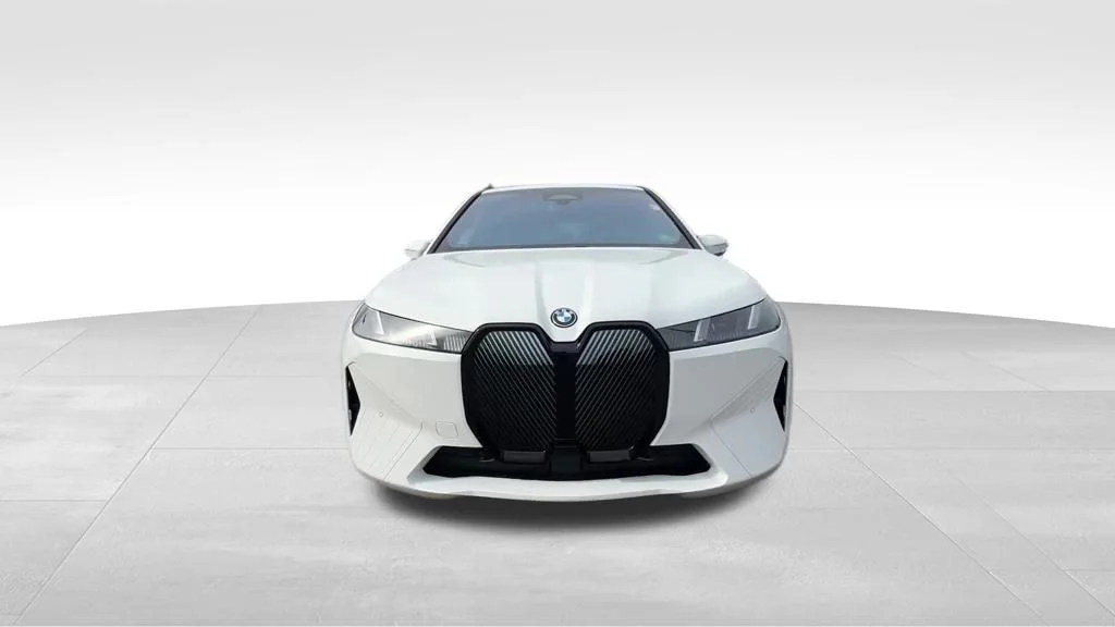 Certified Used 2026 White BMW xDrive45 image 16