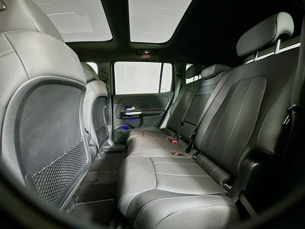 Used 2026 Black Mercedes-Benz GLB 250 image 23