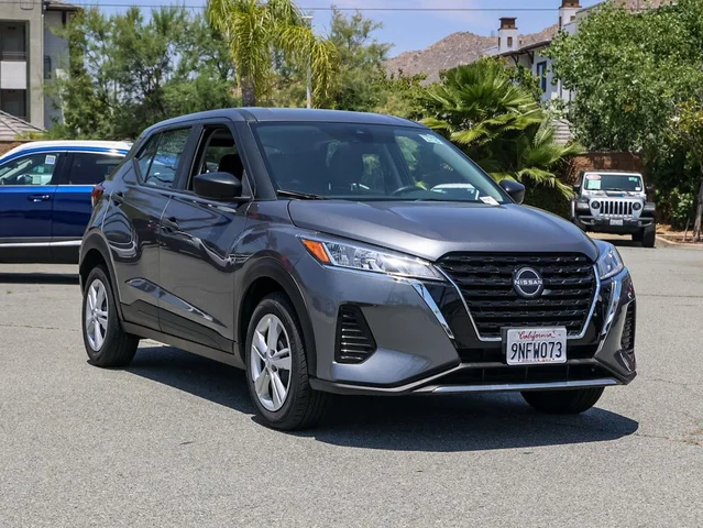 2024 Nissan Kicks S
