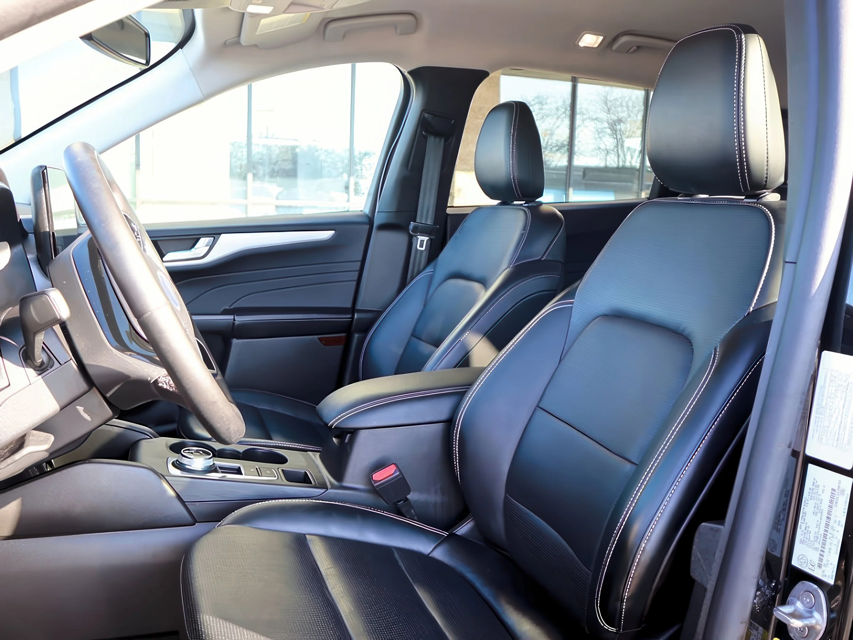 Used 2025 Agate Black Metallic Ford Platinum image 12