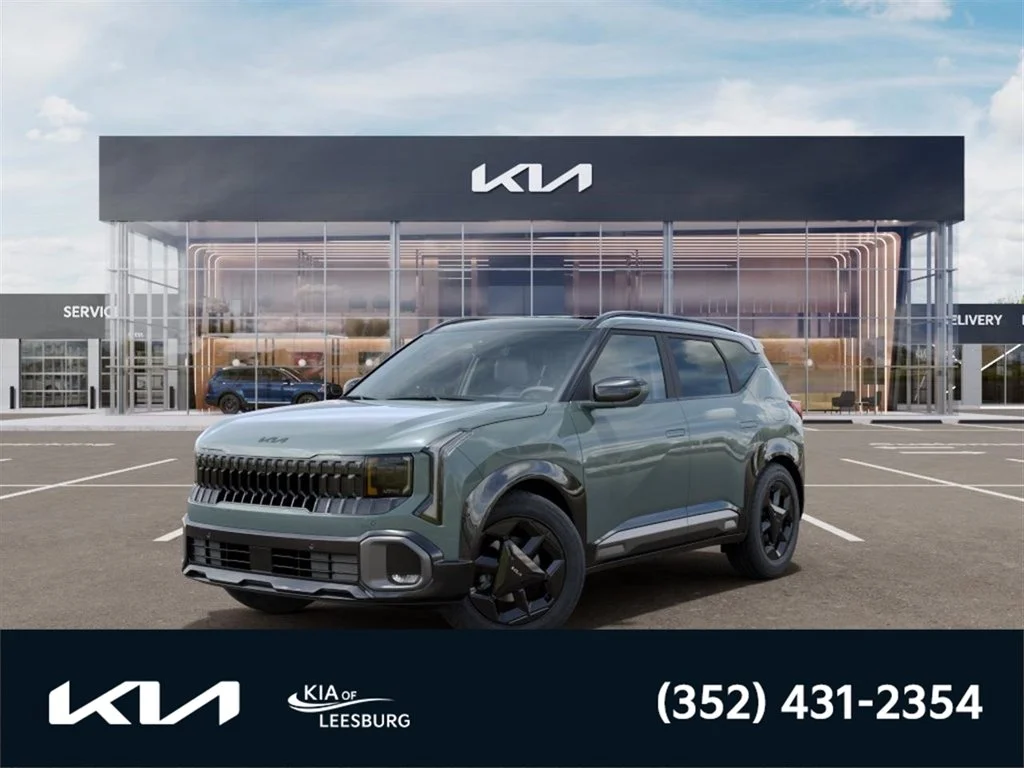 New 2027 Iceberg Green Kia X-Line S image 1