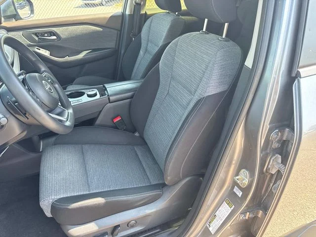 Used 2023 Gray Nissan SV image 28