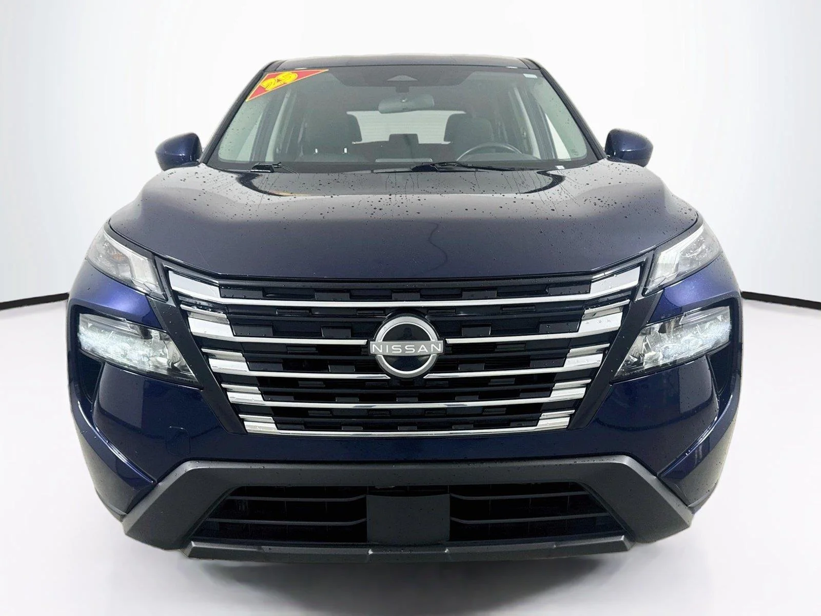 Used 2025 Deep Ocean Blue Pearl Nissan SV image 4