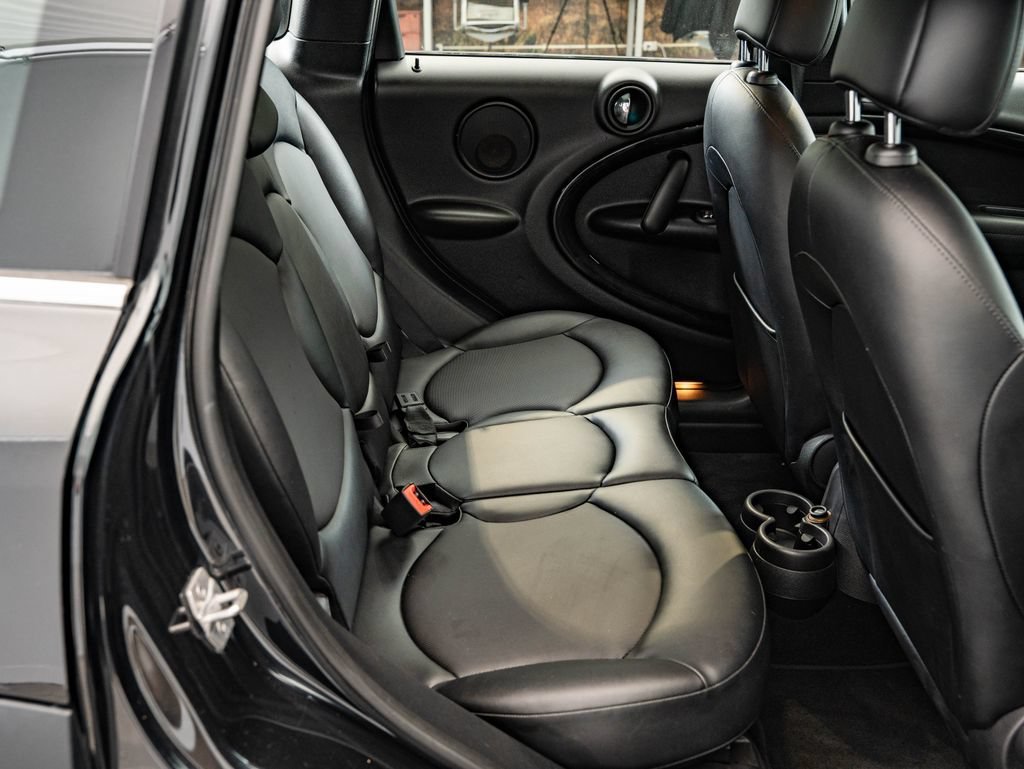 Used 2016 Absolute Black Metallic MINI  image 41