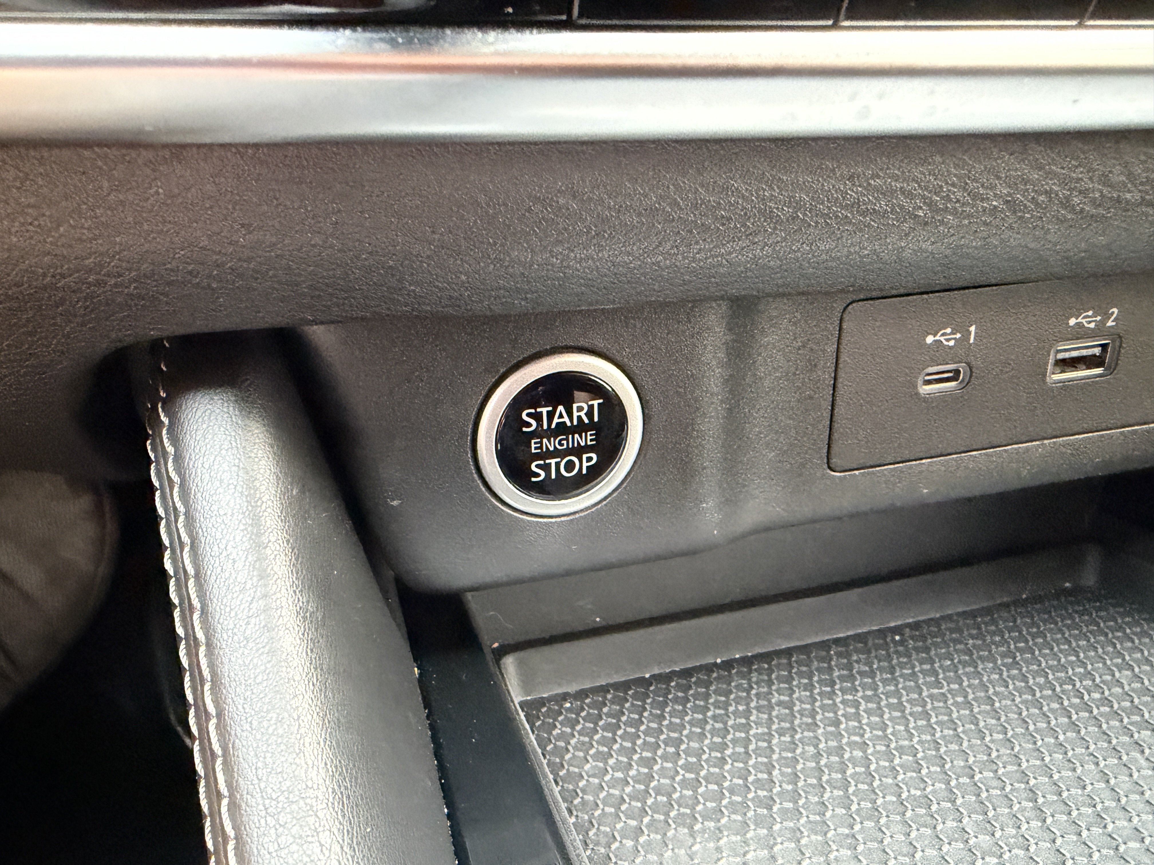 Used 2023 White Nissan SL Intelligent AWD image 18