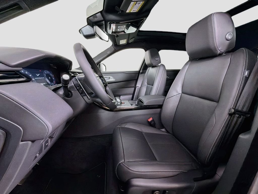 New 2026 Santorini Black Land Rover Belgravia Edition image 22