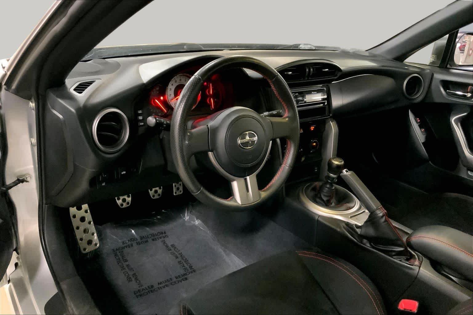 Used 2013 Argento Scion  image 15