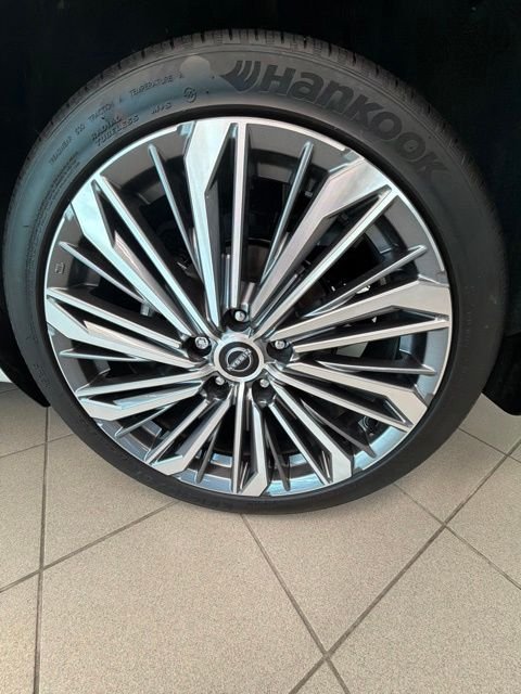 2025 Nissan Altima SL - Photo 9