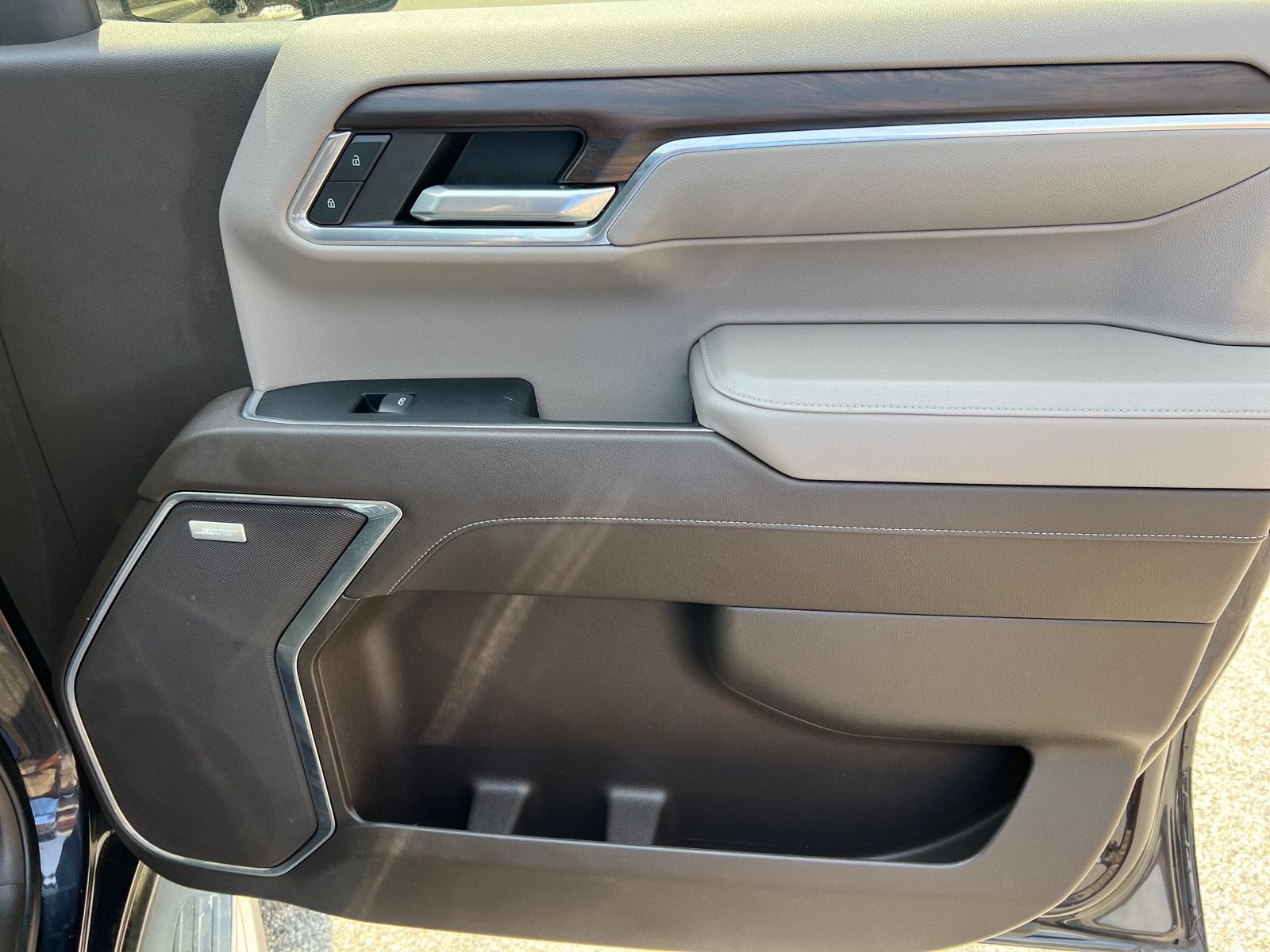 2022 GMC Sierra 1500 SLT - Photo 18