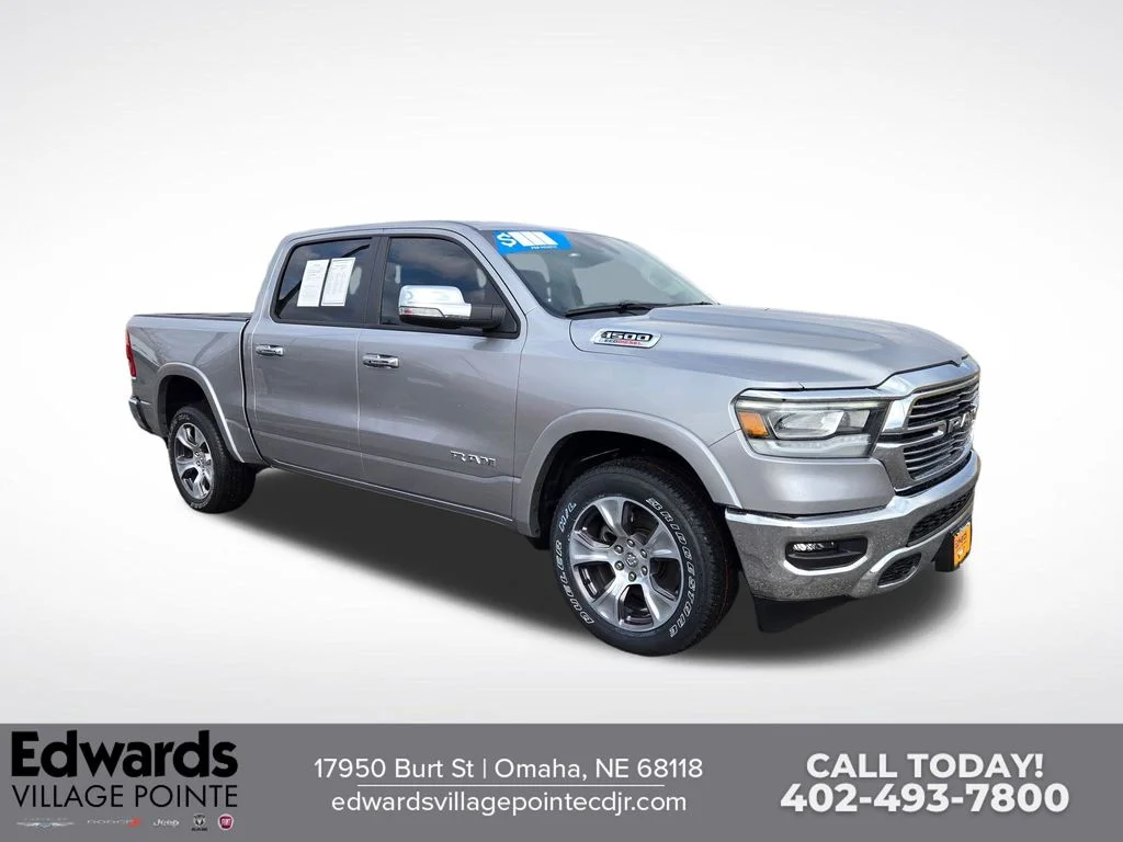 2022 RAM 1500 Laramie 4x4 Crew Cab 5'7's photo