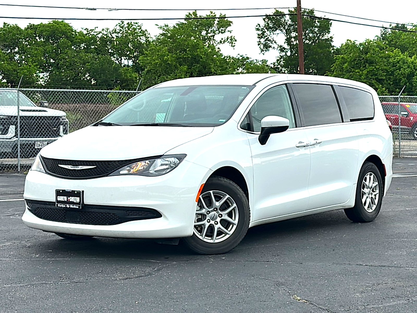 Used 2022 Bright White Clearcoat Chrysler LX image 2
