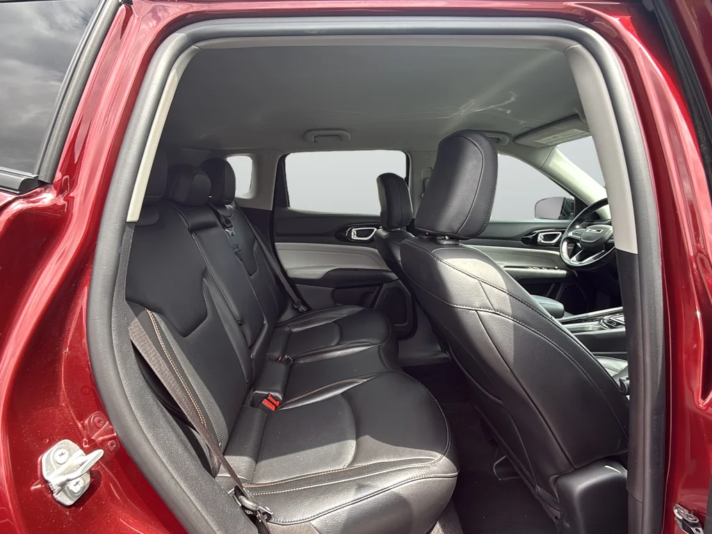 Used 2022 Red Jeep Limited image 10