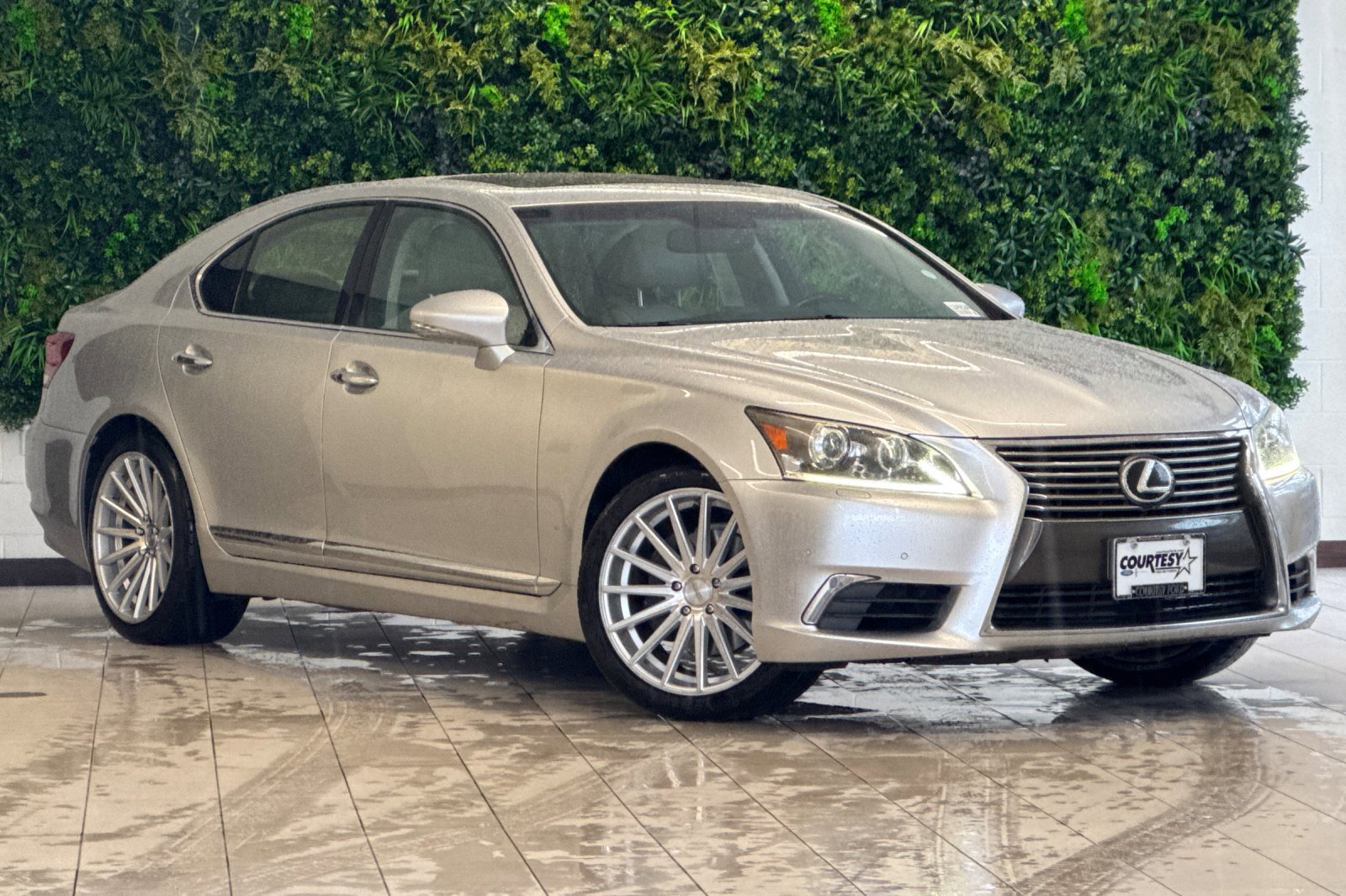 2013 Lexus LS Base