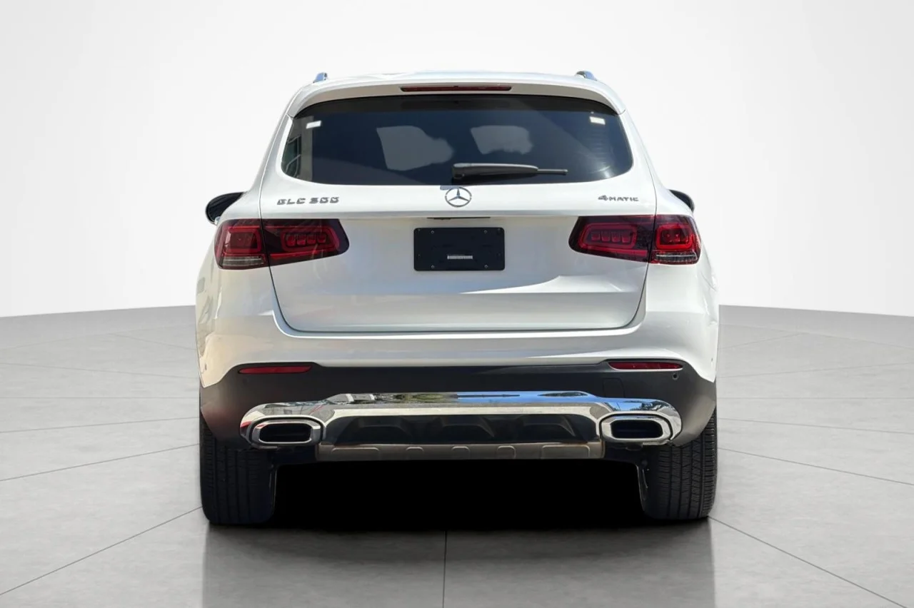 Certified Used 2022 Polar White Mercedes-Benz GLC 300 image 4